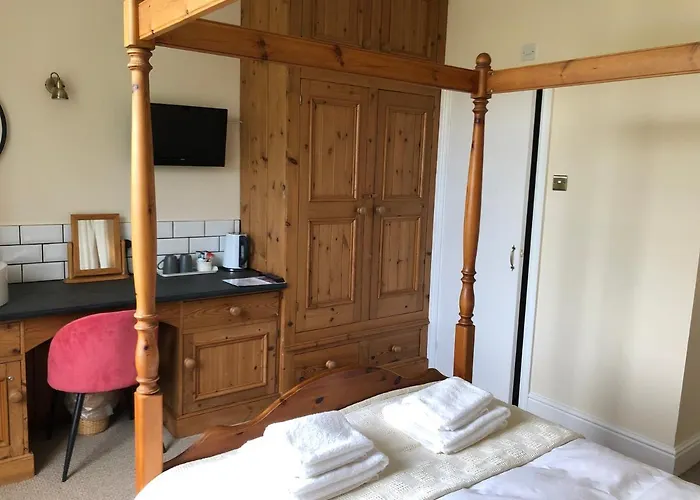 Giltar Grove Country House